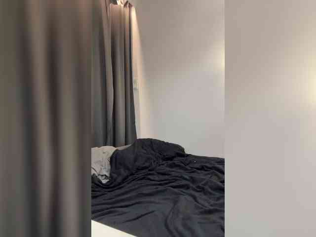 sexysecret69's chat room