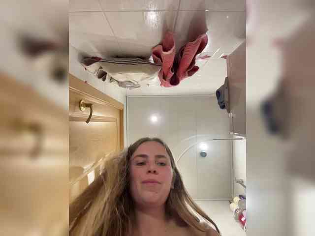 LolaSexxx's chat room