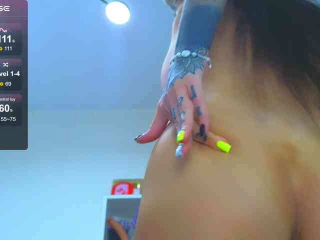 MaryVegas69's chat room