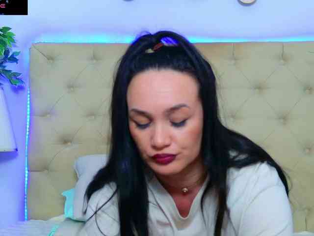 DaliyaArabian's chat room