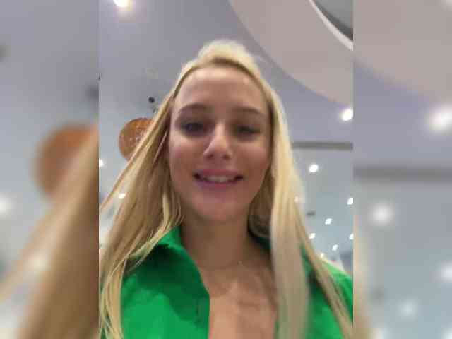 _Katrinka_'s chat room