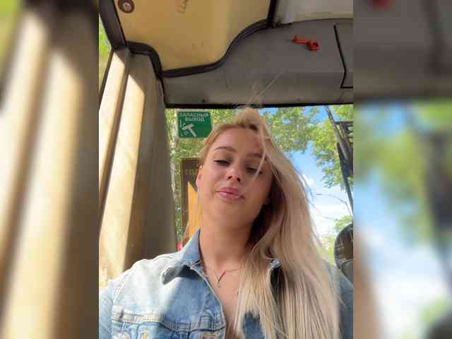 _Katrinka_'s chat room