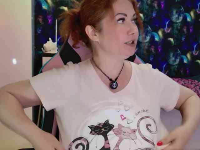 Satisfy_Me's chat room