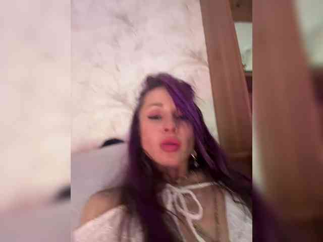 VIP17CoupleDream's chat room