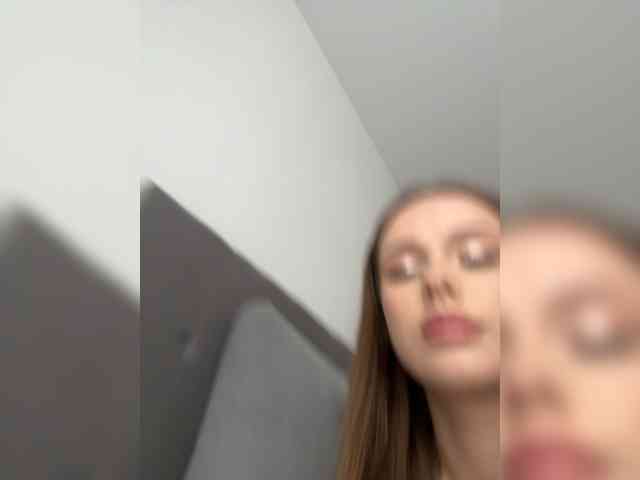 Tati16's chat room
