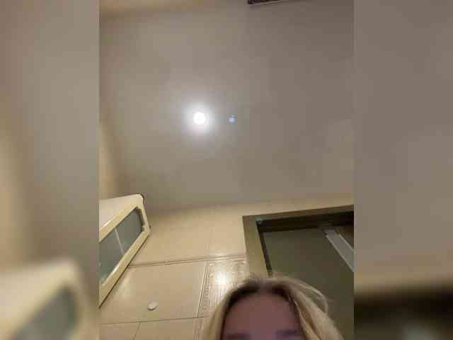 -Riviera-'s chat room