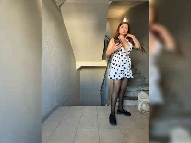 -EmilyBaby-'s chat room