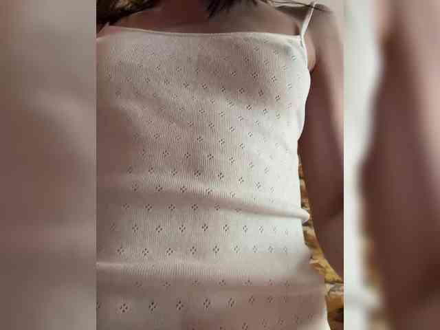 Enchantressss's chat room
