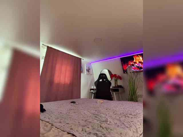 -MaybeBaby-'s chat room