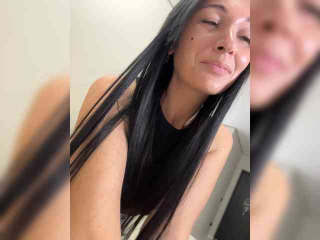 _UkRaiNo4Ka_'s chat room