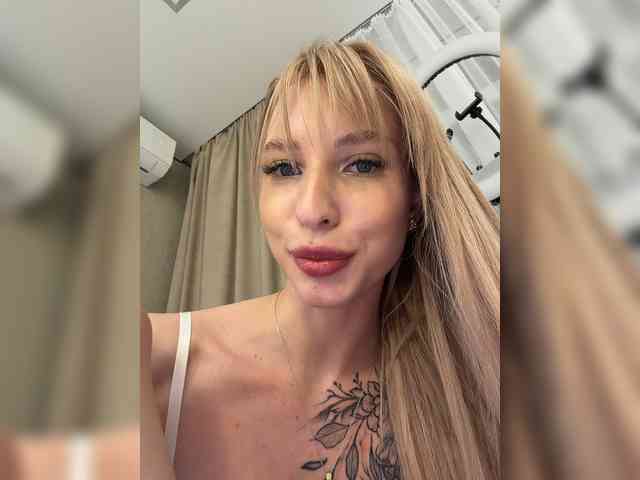 Cristi-Candy's chat room