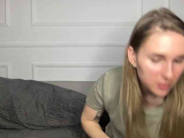 yoursweettreats's chat room