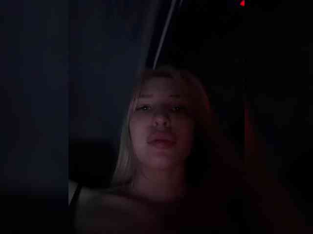 Cristi-Candy's chat room