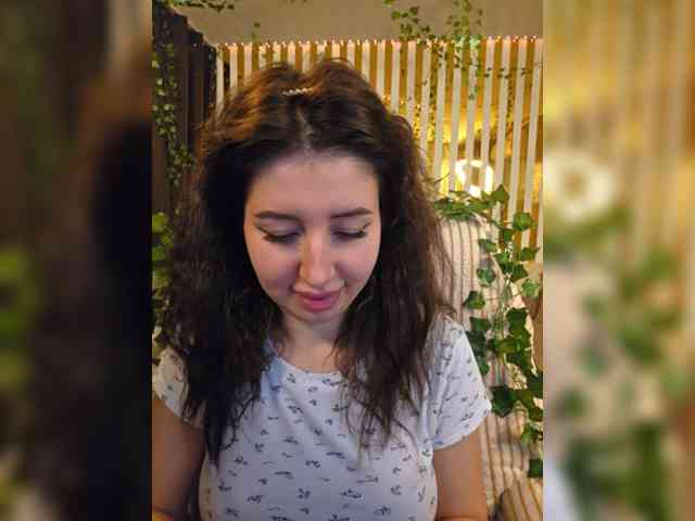 -Violetttttka-'s chat room