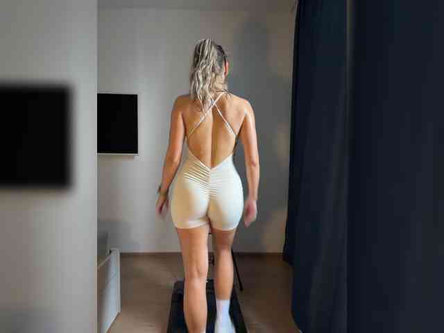 -CandyViki-'s chat room