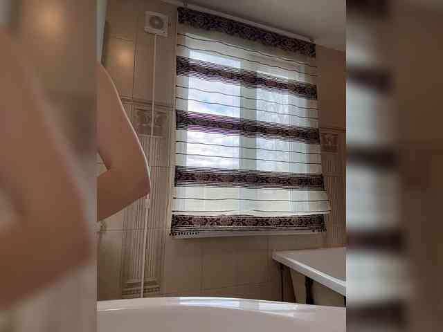 -Riviera-'s chat room