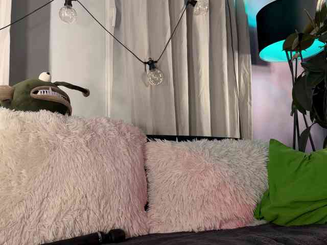 Kira_Li_Lime's chat room