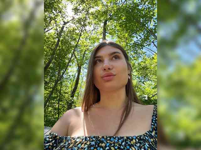 -EmilyBaby-'s chat room