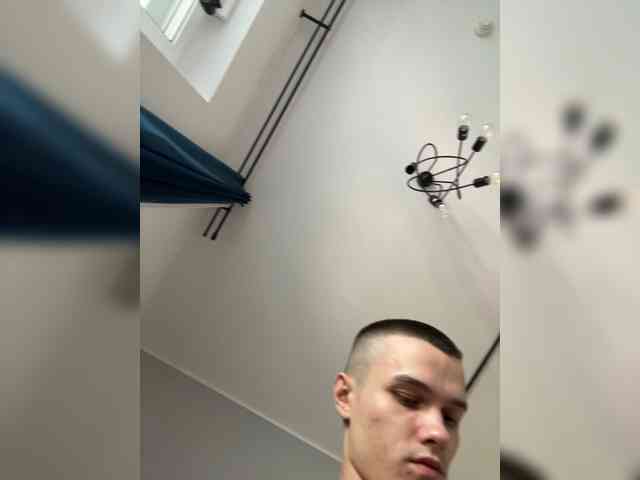 AAOneLove's chat room
