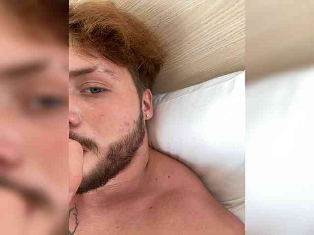 SukubOverlord's chat room