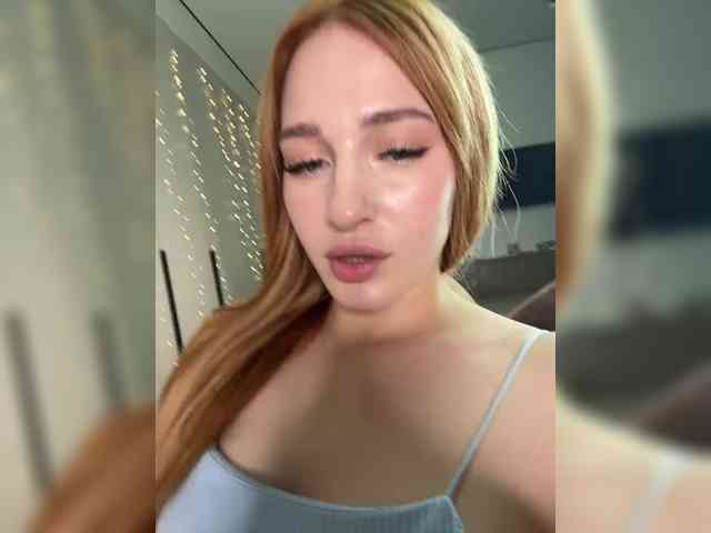 VictoriaBix's chat room