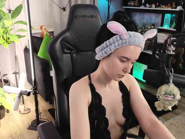 Kira_Li_Lime's chat room