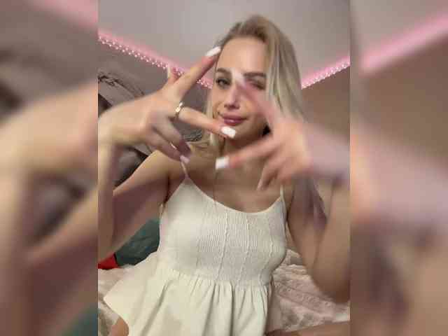 _Katrinka_'s chat room