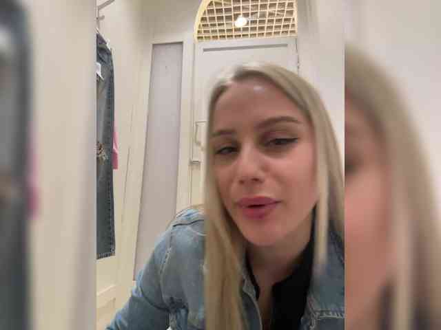 _Katrinka_'s chat room