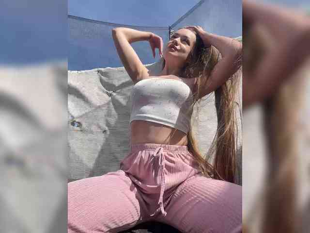 -_-_--------'s chat room