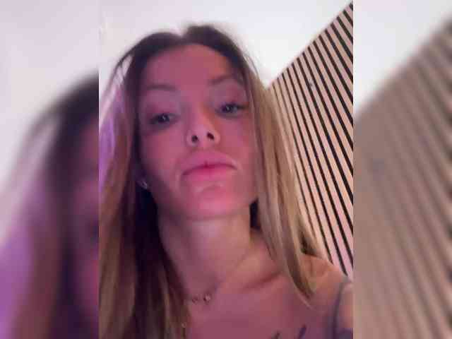 WILD-ANGEL777's chat room