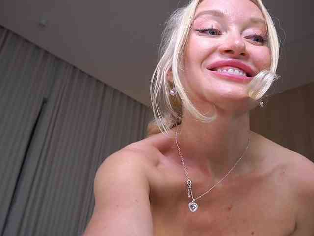 Sonya-reallsugar's chat room