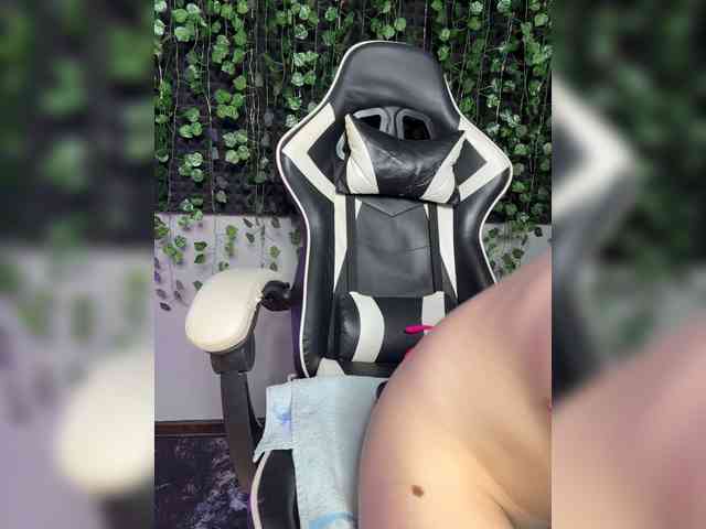 Eva_Kit's chat room