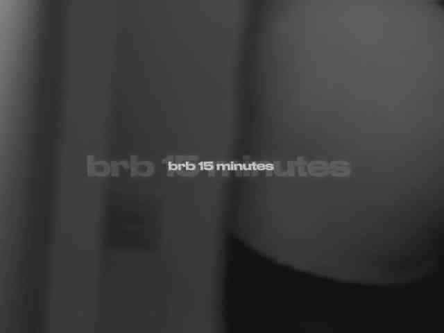 PinkFoxya's chat room