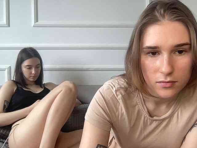 yoursweettreats's chat room