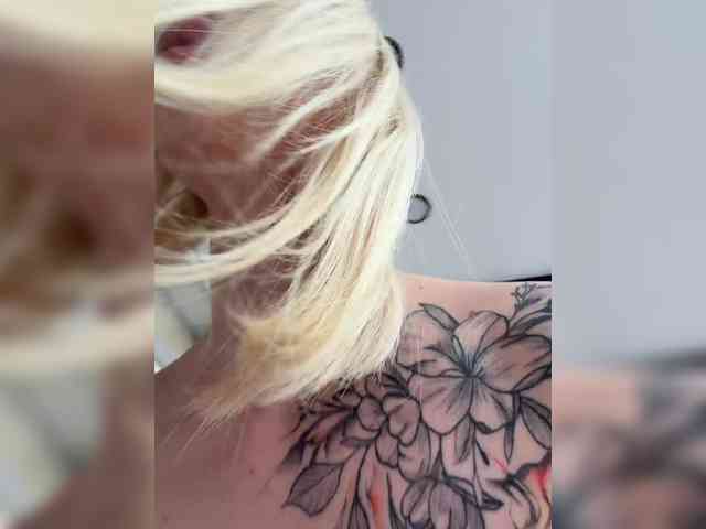 Cristi-Candy's chat room