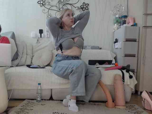 Kamila5555555's chat room