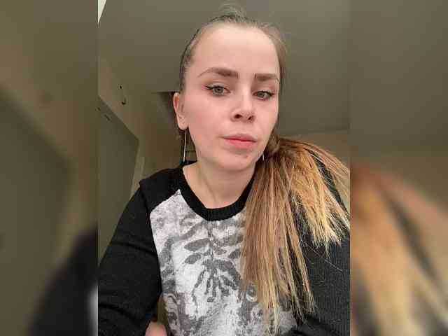 LolaSexxx's chat room