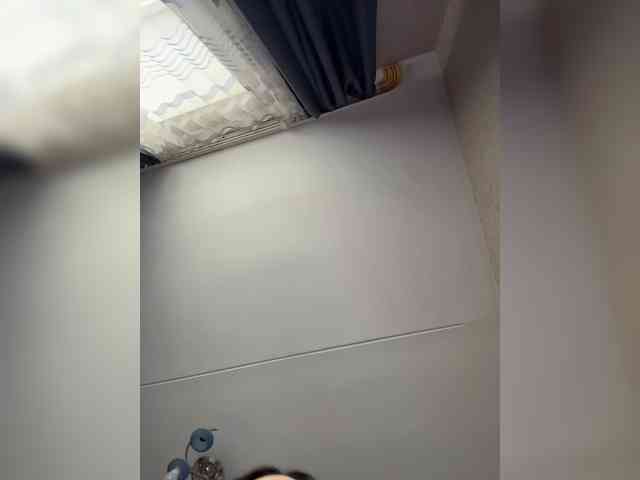 -Hennessy-'s chat room