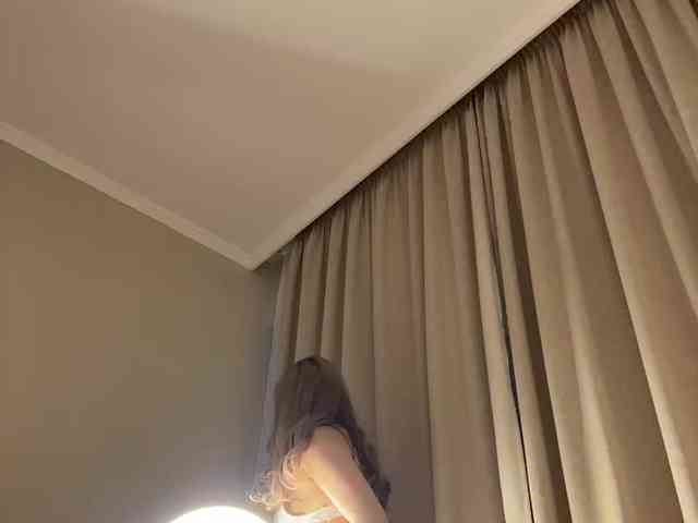 VictoriaBix's chat room