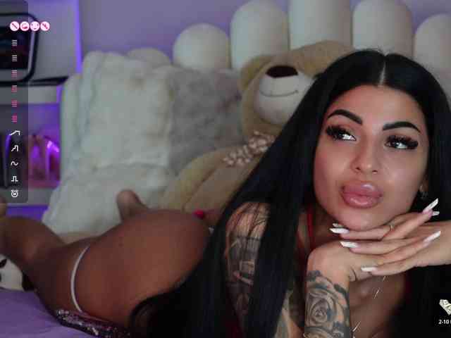 AngelaMyst's chat room