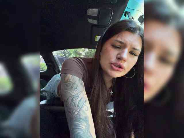 -MaybeBaby-'s chat room