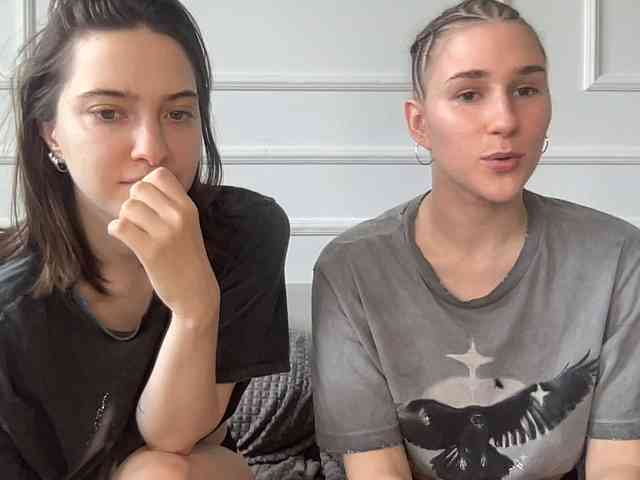 yoursweettreats's chat room