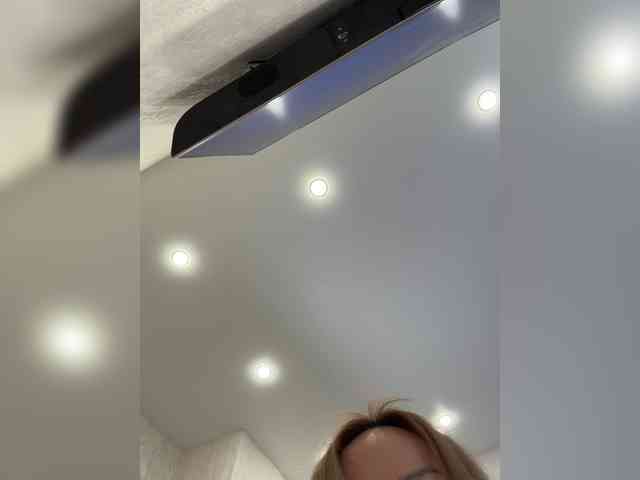 _Ellidi_'s chat room