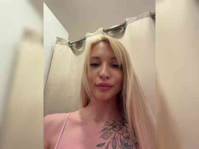 Cristi-Candy's chat room
