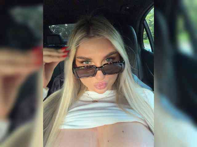Stiflers_mom's chat room