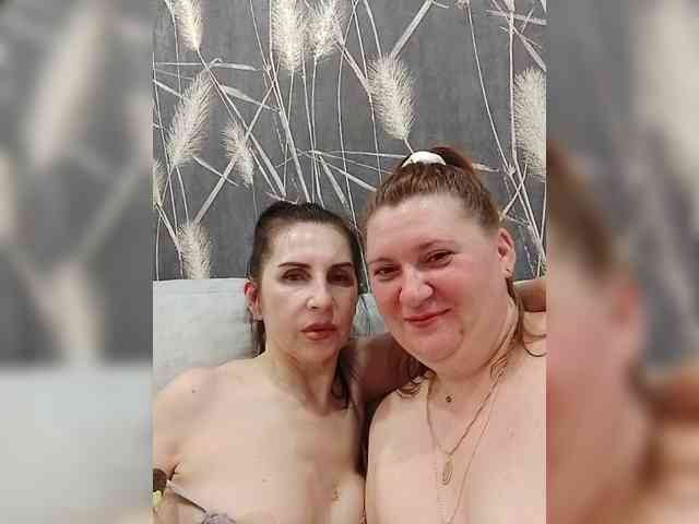 Badbadgirlss's chat room