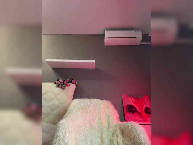 -Malice-'s chat room