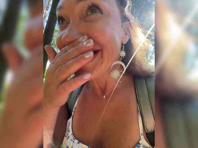 Miss_Stella's chat room
