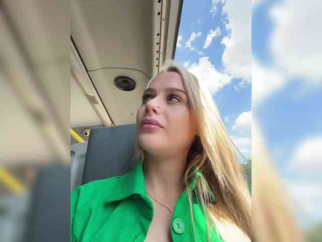 _Katrinka_'s chat room