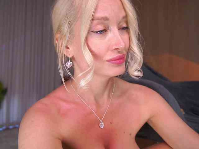 Sonya-reallsugar's chat room